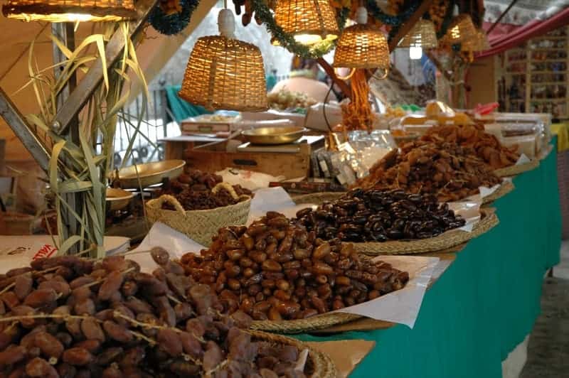 In Search Of Best Date Markets in Abu Dhabi 129