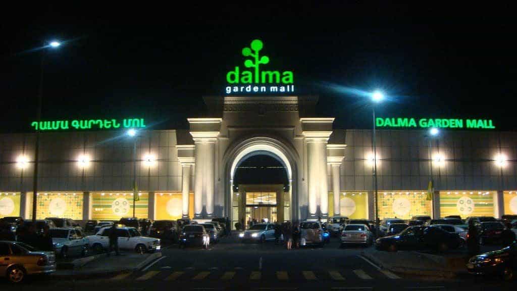 Splendid Shopping Malls in Abu Dhabi for Luxurious Leisure 11