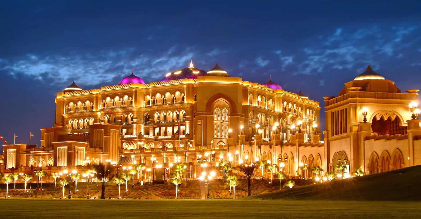The Celestial Emirates Palace In Abu Dhabi - Travel Plan Dubai