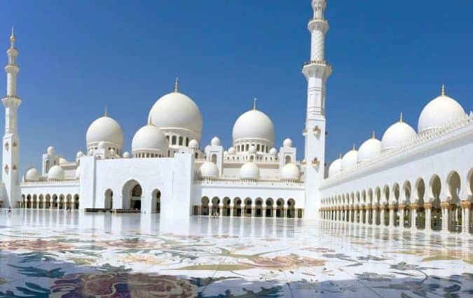 Majestic Sheikh Zayed Grand Mosque, Abu Dhabi