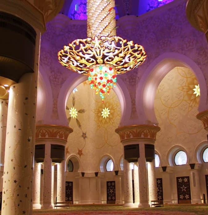 sheikh zayed mosque interior